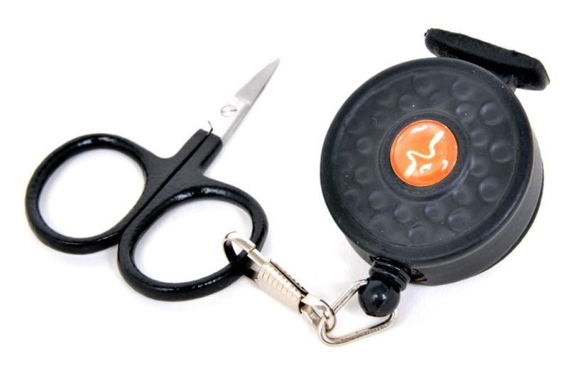 Pin On Reel with Scissors Seneklipper og Saks