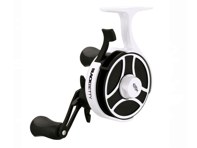 13 Fishing Black Betty Freefall Ghost RH Isfiskesneller